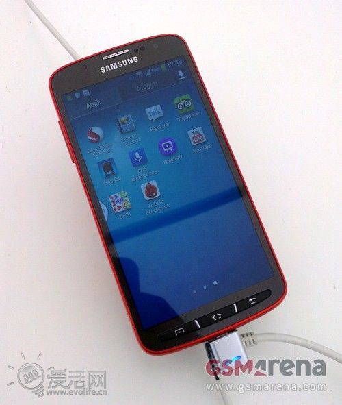 半岛综合体育Galaxy S4 Active真机曝光 防水防尘金属外壳(图1)